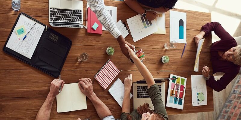Freelancer or Agency blog- freelancer or Agency understanding the difference when choosing a social media partner